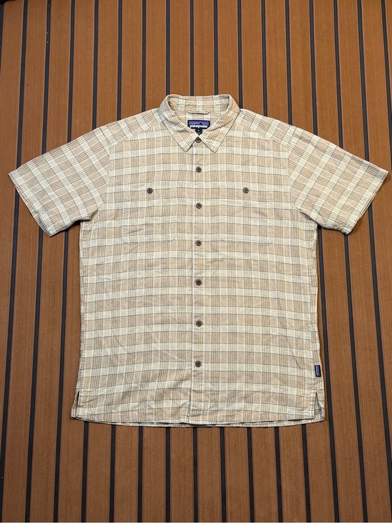 Patagonia Other - Patagonia Plaid Short Sleeve Buttonup Shirt Mens Medium Brown Back Step